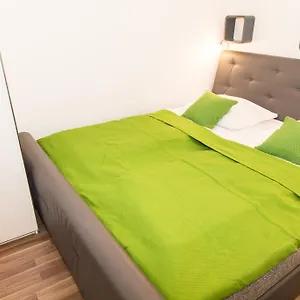 Apartment Diefenbachgasse Appartamento